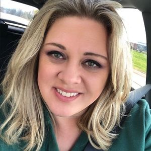 Meet your Posher, Melonie